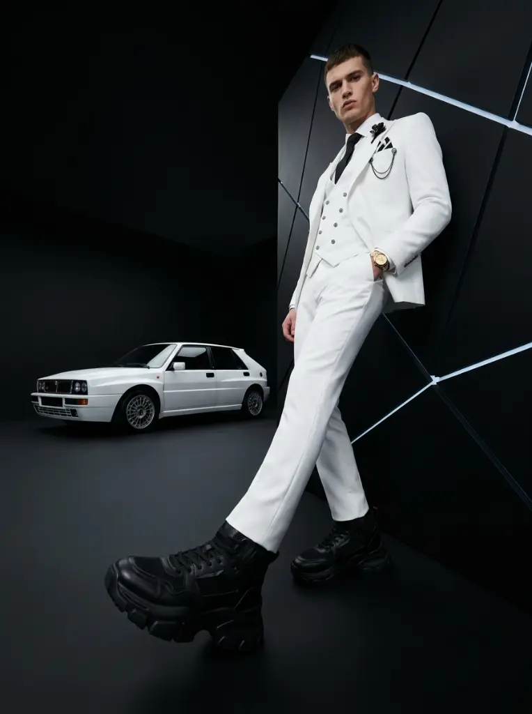 Male_model_wearing_white_suit_202606011453_3.webp