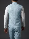 Man_wearing_product_back_view_202606021214.webp